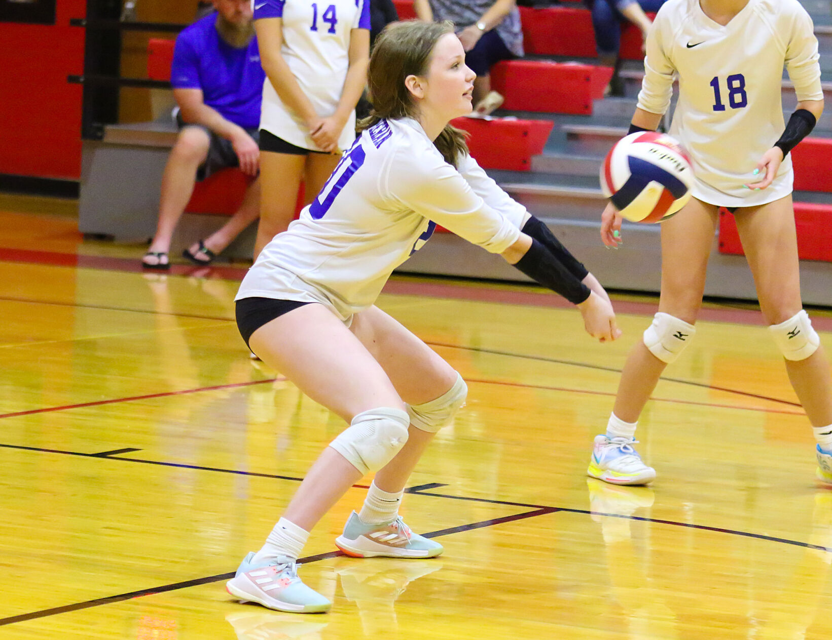 Incarnate Word vs. Lutheran St. Charles girls volleyball